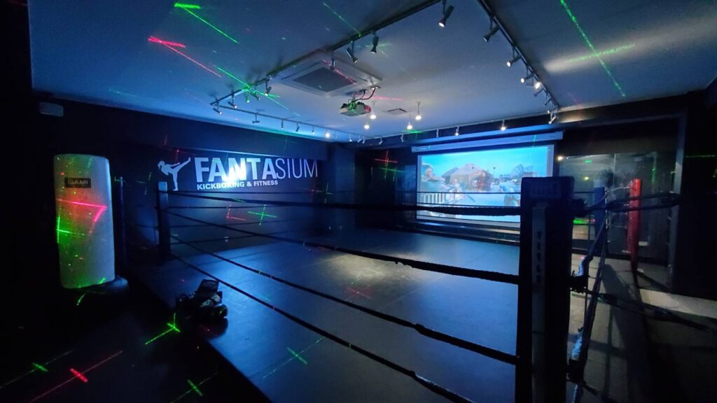 画像に alt 属性が指定されていません。ファイル名: %E3%82%B8%E3%83%A0%E5%86%85%E9%A2%A8%E6%99%AF-1024x576.jpg